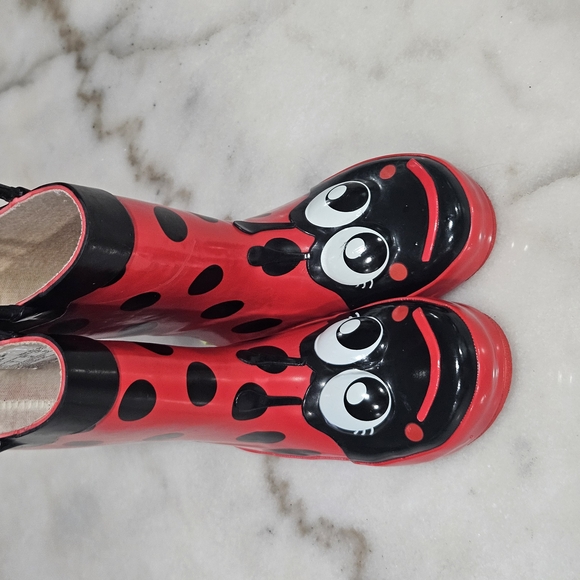 Western Chief Red and Black Ladybug Rain Boots - Picture 3 of 7
